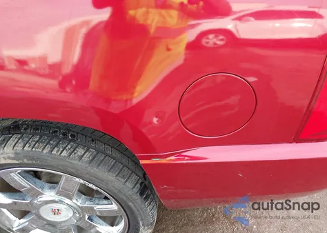 2014 Cadillac Escalade Luxury z USA, uszkodzony, nr VIN 1GYS3BEF0ER189089